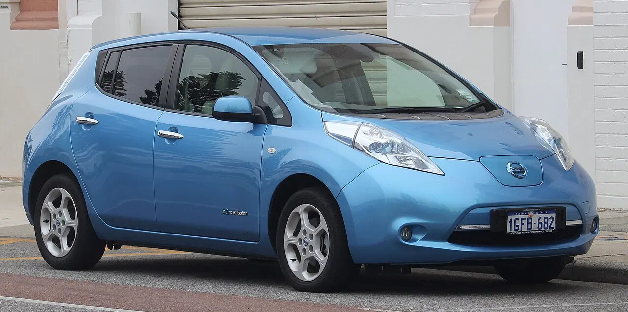 Real-World Driving Scenarios and EV Mode Strategy